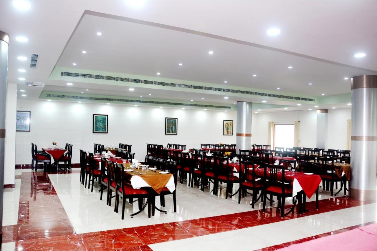 فندق The Royal Residency بود جايا المظهر الخارجي الصورة